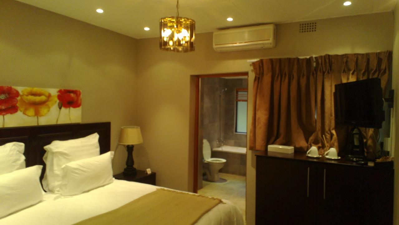 WoodRidge Palms Boutique Hotel Swartruggens Extérieur photo