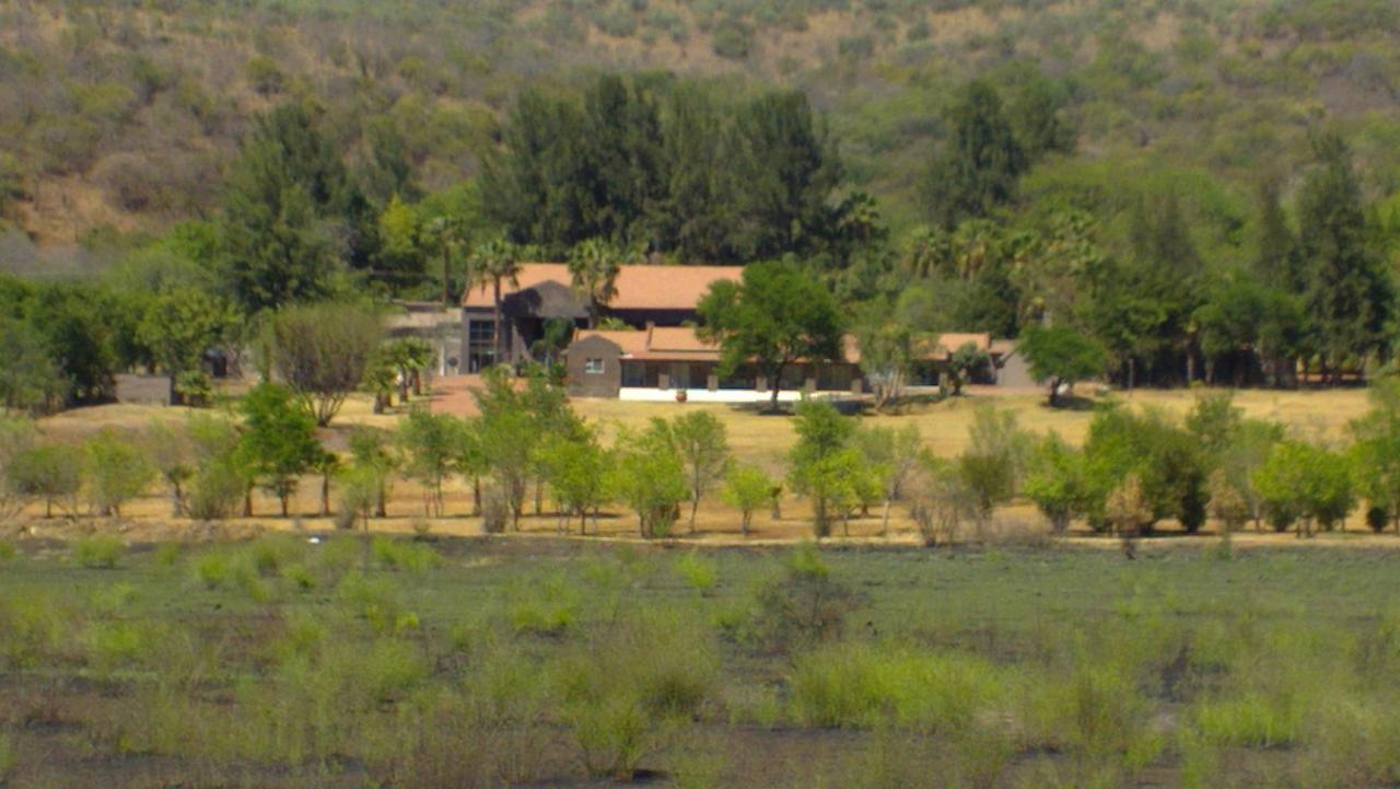 WoodRidge Palms Boutique Hotel Swartruggens Extérieur photo
