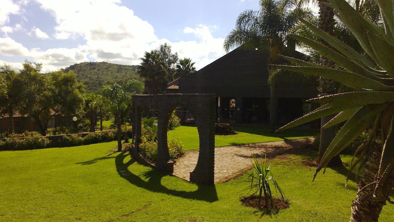 WoodRidge Palms Boutique Hotel Swartruggens Extérieur photo
